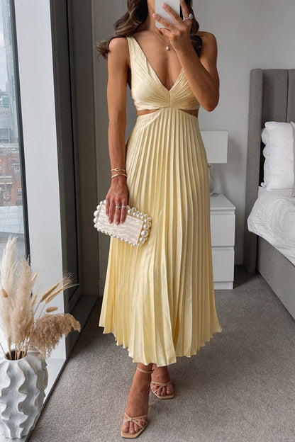 Vionelle Pleated Maxi Dress
